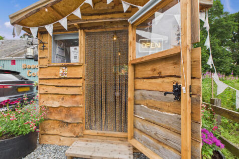 CAM03185G0-PR0112-STILL019