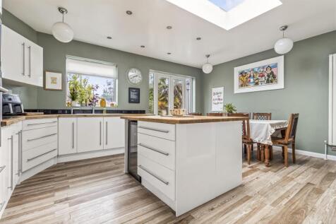 1 Broomfield Avenue-012.JPG