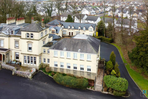 3 Bedroom Flat for Sale