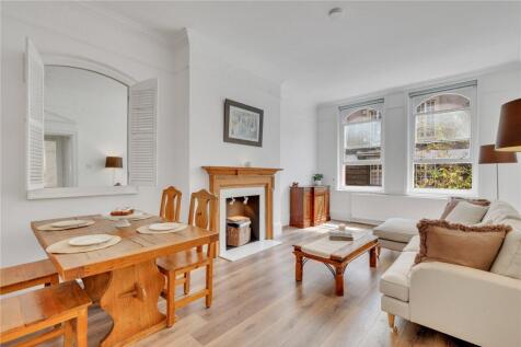 Nestled in the heart of Marylebone, this captivating 1-bedroom apartment in Nottingham Mansions embodies a harmonious blend of high ceilings and hardwood floors, enveloping you in the essence of cozin