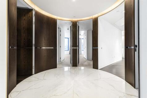 Hallway.JPG