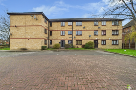 Presented by Clinton at EweMove Bexleyheath and Da