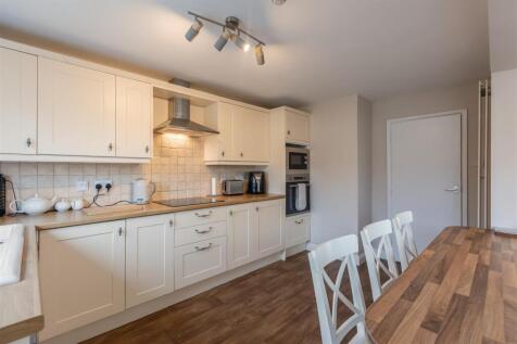 Highcliffe Manor Bungalow-2.jpg