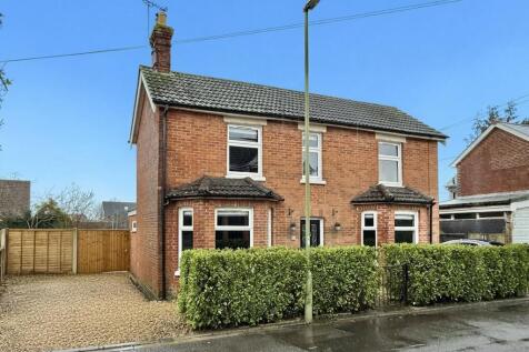 4 bed detached family home