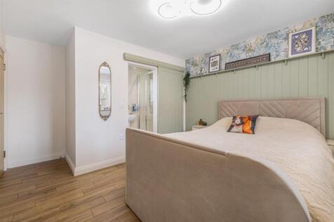 6 Barley Sheaf Court (Holland Fen)-75.jpg