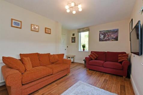 8 bed, 5 bath Detached in Sheffield - Photo 20