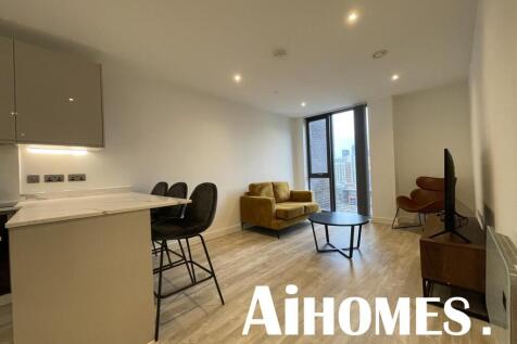 Nestled in the vibrant heart of Salford, this delightful flat at 55 Queen Street offers a perfect blend of modern living and convenience. Spanning an impressive 797 square feet, this well-appointed pr