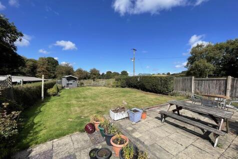 Rear Garden &amp; Views 