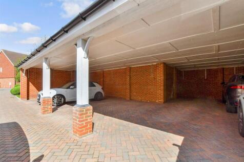 Driveway/Parking