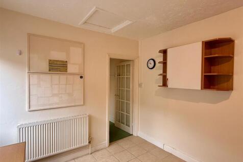 WhatsApp Image 2025-11-06 at 09.54.40_e48b0170.jpg