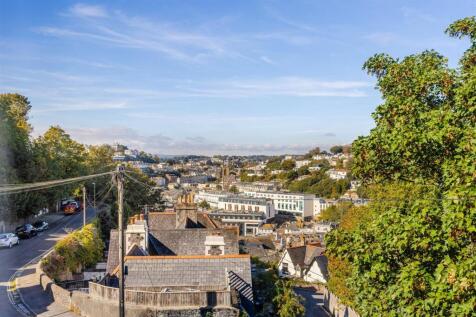 24_40 Vane Hill Road, Torquay.jpg