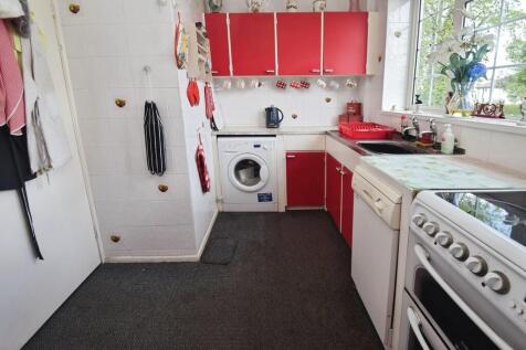 efad202b-Kitchen ...