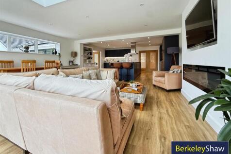 Kitchen/Living/Dining Room