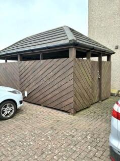 Bin storage. - Burntisland Road, Kinghorng