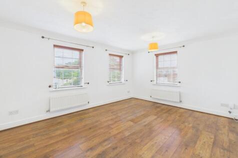 CAM04968G0-PR0058-STILL015