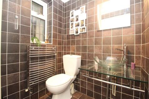 Cloakroom/Wc