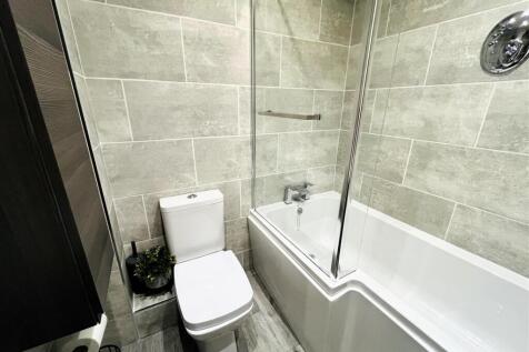 4 meadows bathroom.jpg