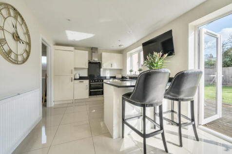 1349337-18-68cd5c...