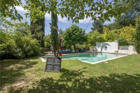 Vaison House Sale