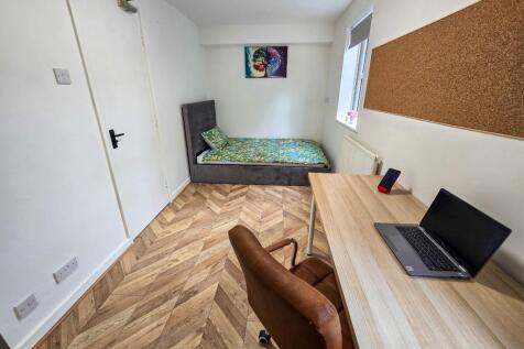 WhatsApp Image 2025-06-29 at 23.19.36 (10).jpeg