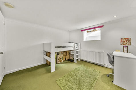 1349753-14-68b9a0...