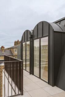 241220 18 Clerkenwell Close66.JPG