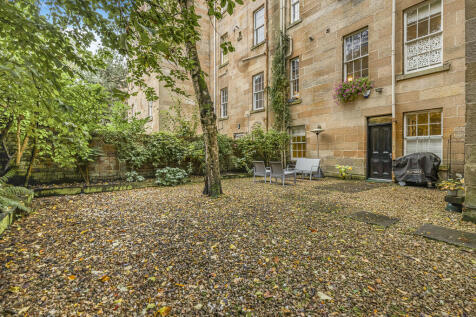 130-print-46 St V...