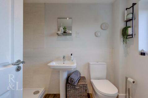 Spring Avenue  (5).jpg