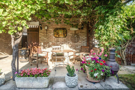 1348387-7-68bb103...