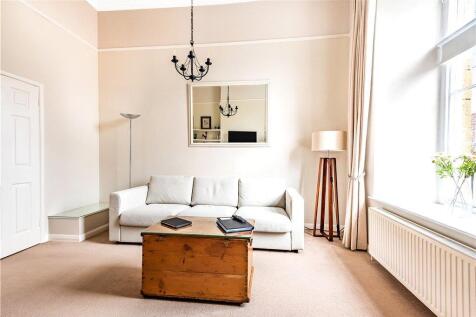 Sitting/dining Room