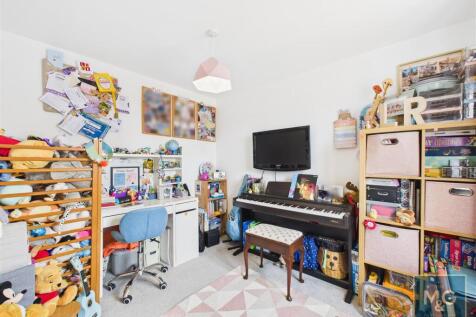 Snug / Playroom / Study