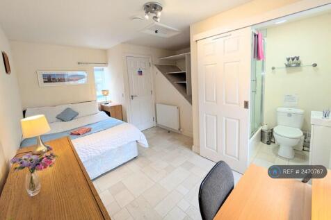 Ensuite Bedroom In Cottage