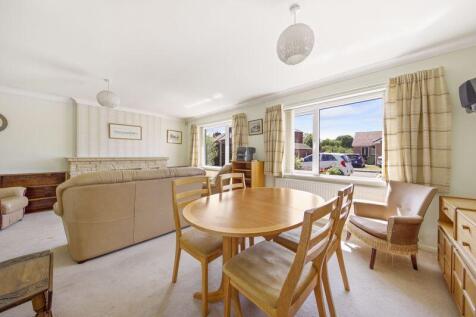 Dining-Area
