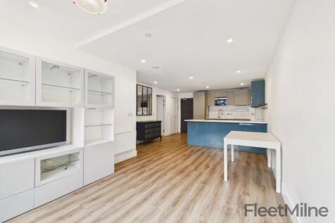 FleetMilne are delighted to present this beautiful one-bedroom apartment in the highly regarded Lightwell development, offering contemporary city living in the heart of Birmingham. Converted in 2019 a