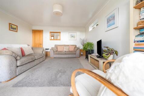 Henlake Sitting Room.jpg