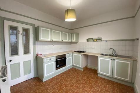 KITCHEN 1.jpg