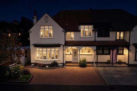 TPM03 - Twilight exterior.jpg