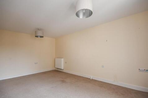 66 Beacon Court-8.jpg