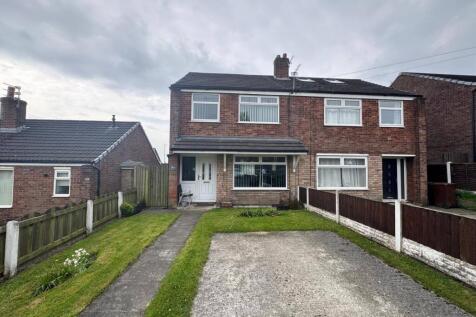 3 bed semi-detached house for sale Brookdale Road