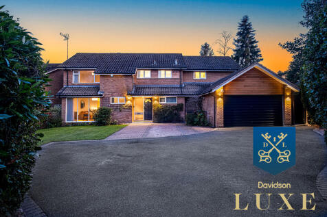 Logo Luxe (44 of ...