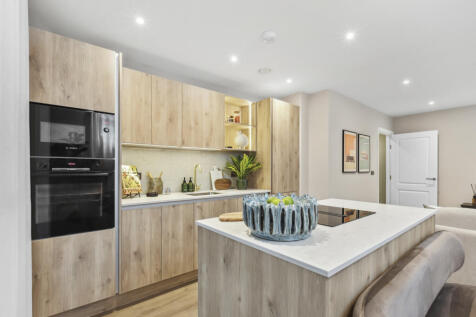 Show Apartment Kitchen