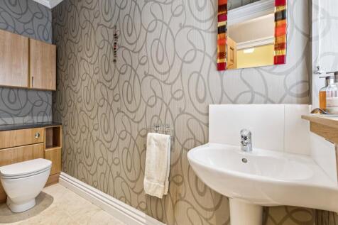 8 bed, 7 bath Detached in Glasgow - Photo 65