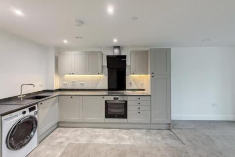 Living Room / Kitchen