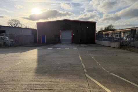 Distribution Warehouse to rent in thirsk