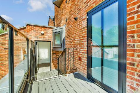 External Lifestyle Photograph