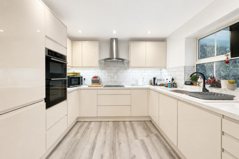KITCHEN.png