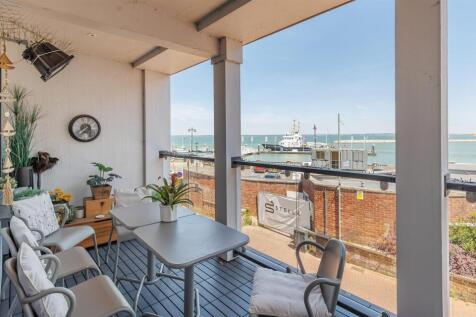 Balcony with views to the Solent