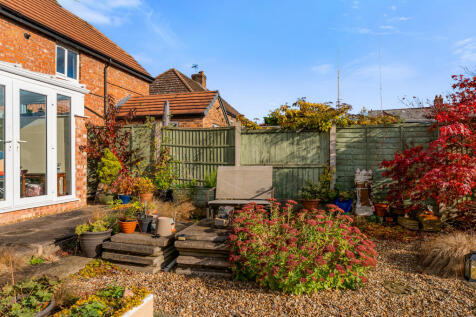 34 HINDLEY CRESCENT (EXTERNAL)-10.jpg
