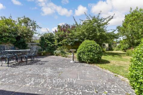 Patio / Decking