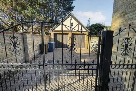 tlc_475a1515-8c1d-4c22-98e5-583befd6d87e_be4b181.j